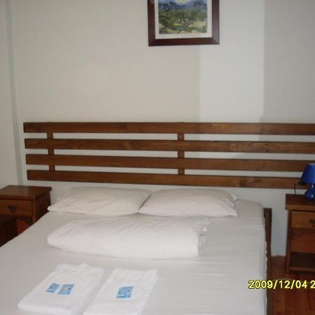 Casa Oana Hotel Jászvásár Kültér fotó