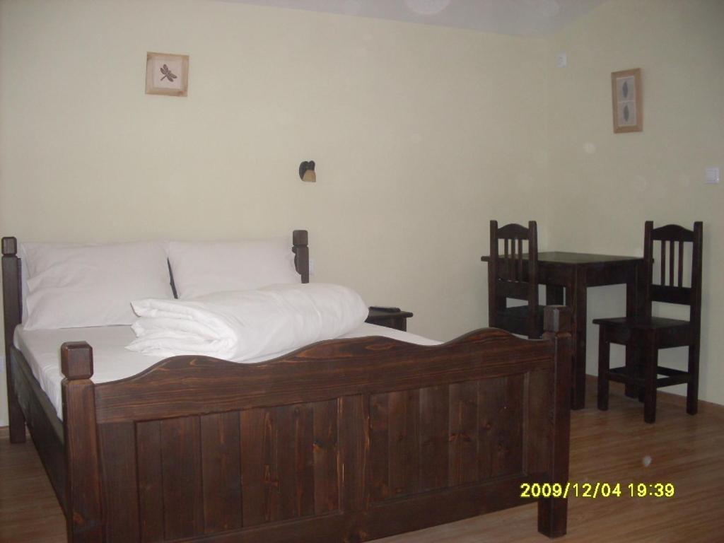 Casa Oana Hotel Jászvásár Kültér fotó