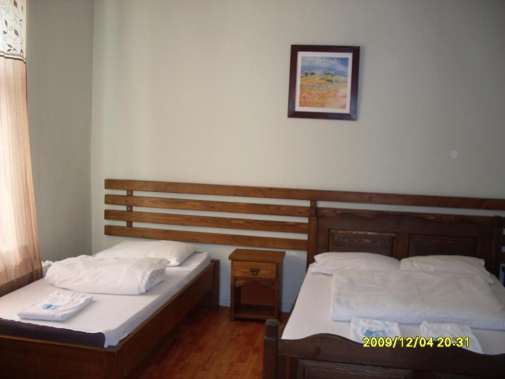 Casa Oana Hotel Jászvásár Kültér fotó