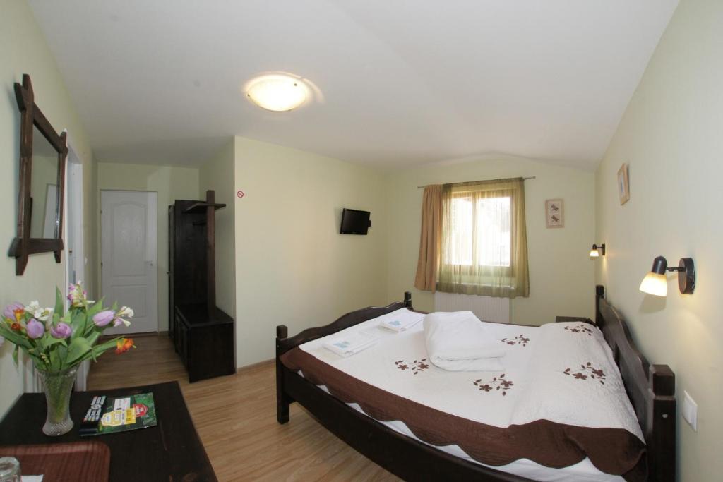 Casa Oana Hotel Jászvásár Szoba fotó