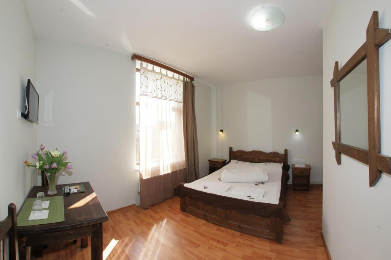 Casa Oana Hotel Jászvásár Szoba fotó